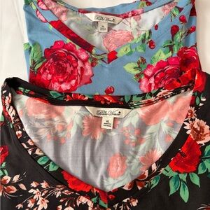 Pioneer Woman Tops XL Bundle of 2 Floral V-Neck Stretch 3/4 Sleeve Blouses